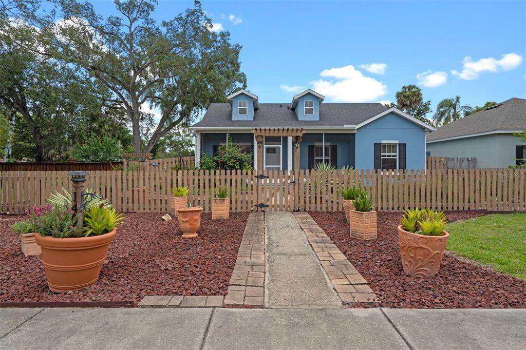 1407 Palmetto Avenue - Photo 1