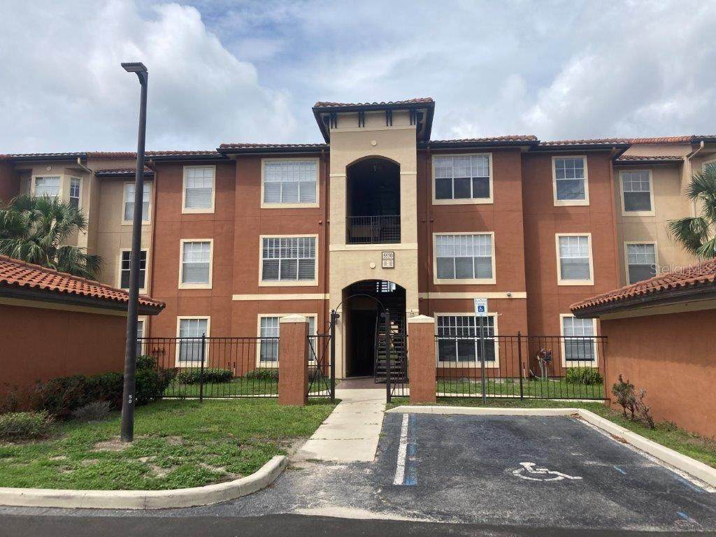 5530 Metrowest Boulevard - Photo 1