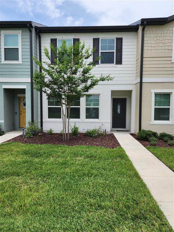 3248 Merton Alley - Photo 1