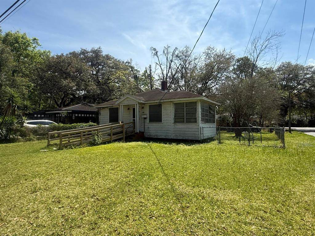 3258 College Street - Photo 1
