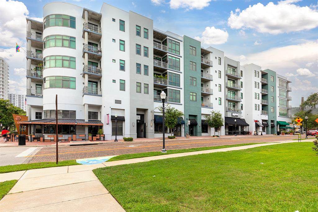 10 Summerlin Avenue - Photo 1