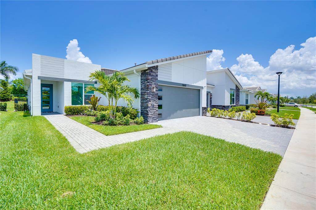 11695 Viridian Boulevard - Photo 1
