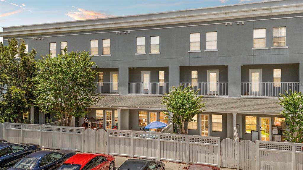 660 Celebration Avenue - Photo 1