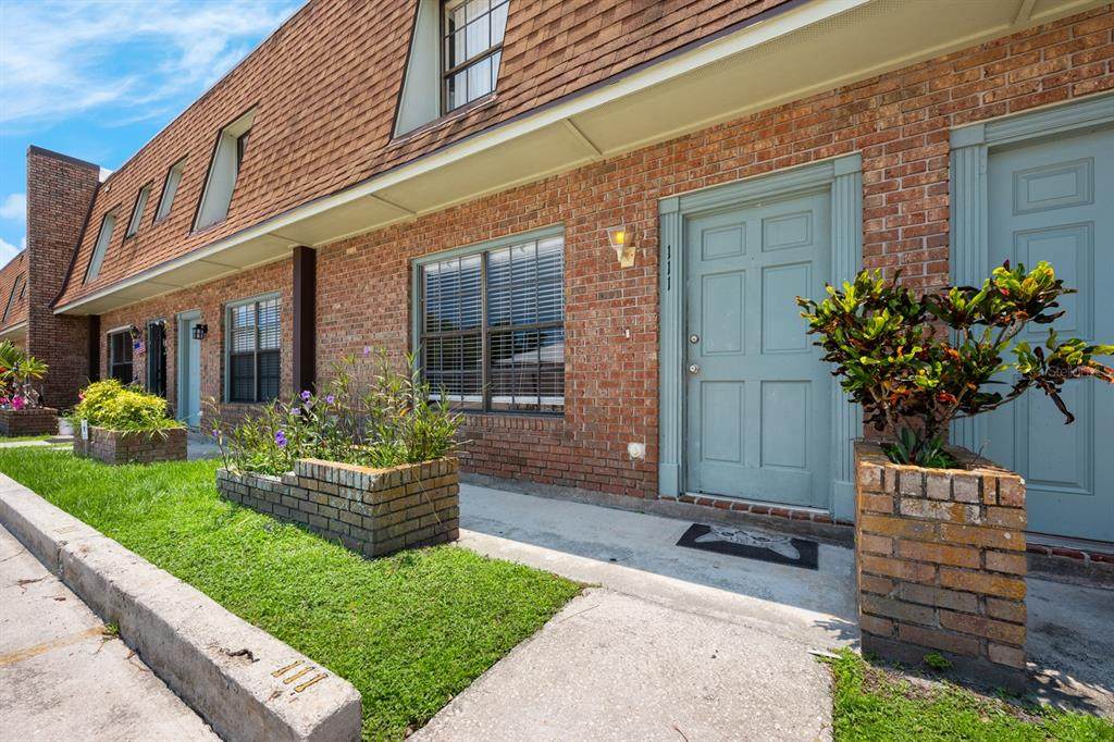 1300 Arlington Lane - Photo 1