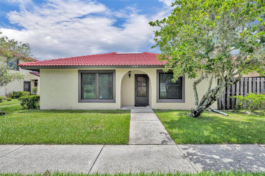 557 Hunter Circle - Photo 1