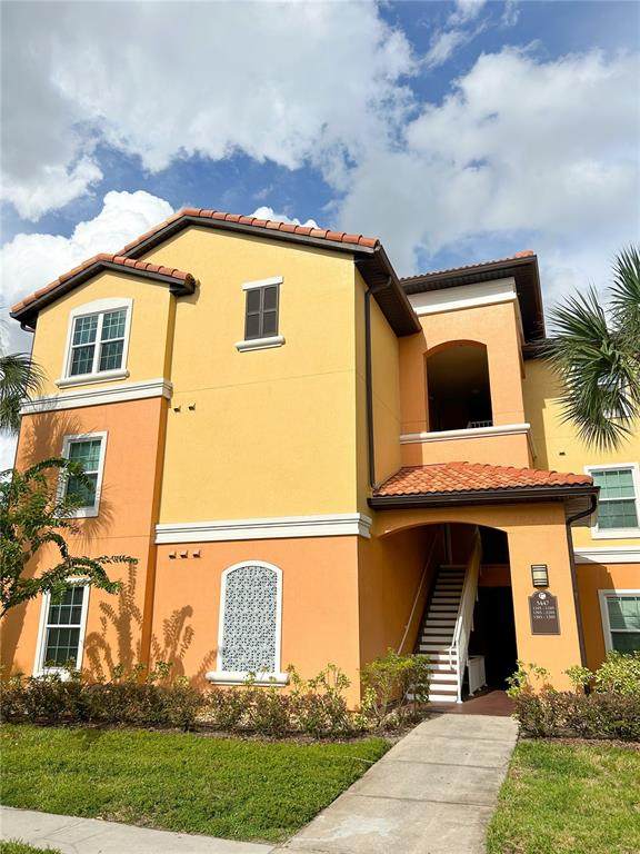 5447 Vineland Road - Photo 1