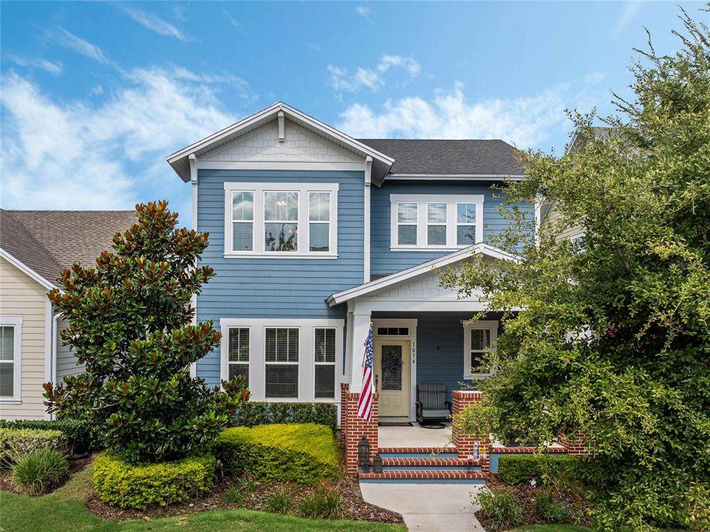 1034 Huntspoint Street - Photo 1