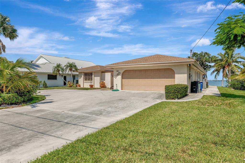 1701 Bayshore Drive - Photo 1