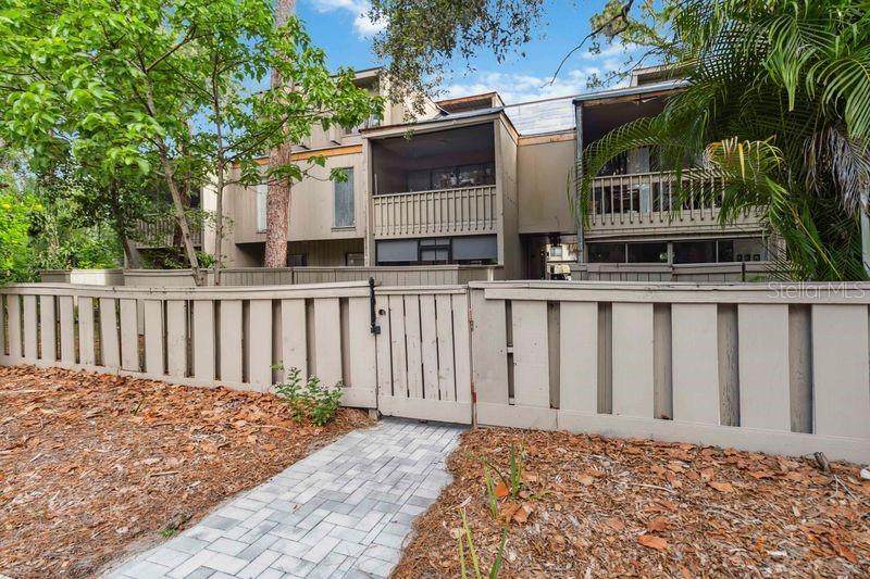 108 Crown Oaks Way - Photo 1