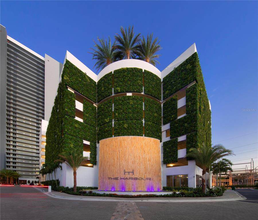 16385 Biscayne Boulevard - Photo 1