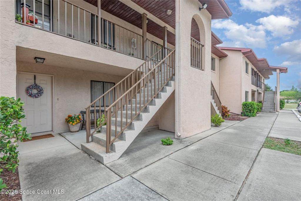 307 La Paloma Lane - Photo 1