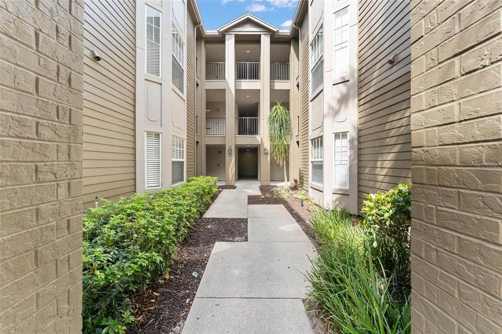 420 Summit Ridge Place - Photo 1