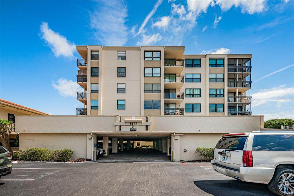 6177 Sun Boulevard - Photo 1