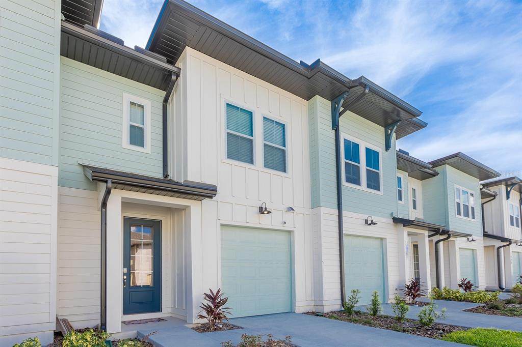 1030 Plantation Lane - Photo 1