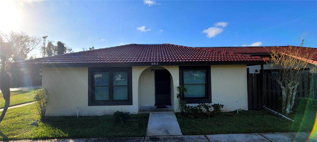 563 Hunter Circle - Photo 1