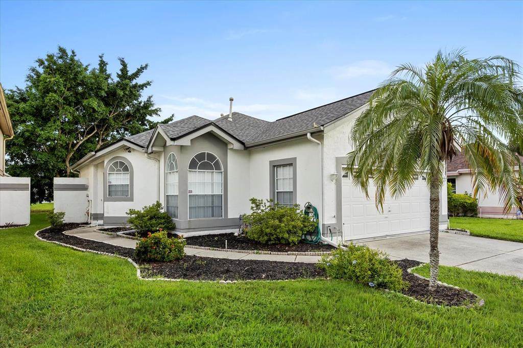 5802 Parkview Point Drive - Photo 1