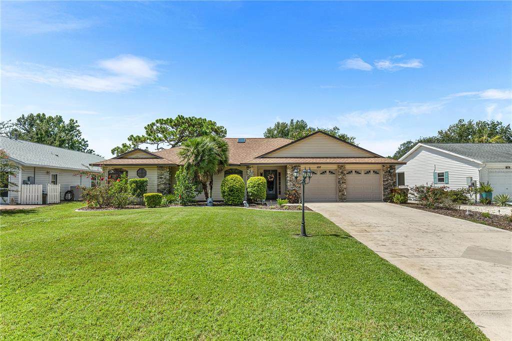 1017 Dundee Circle - Photo 1