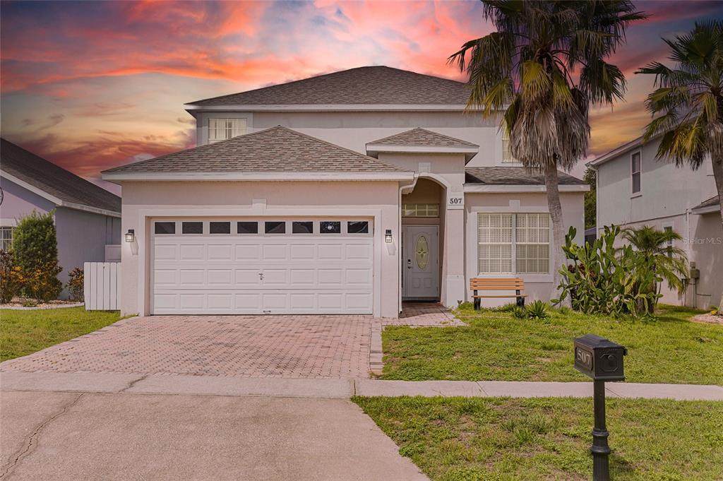 507 Gleneagles Drive - Photo 1