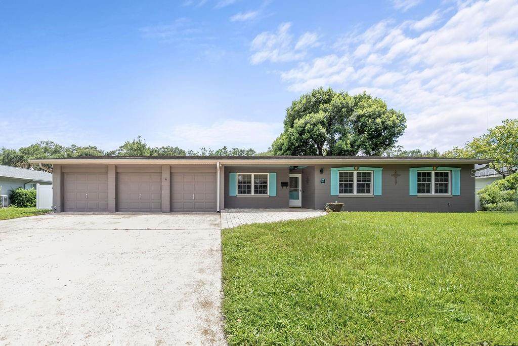 2478 Whitehall Circle - Photo 1
