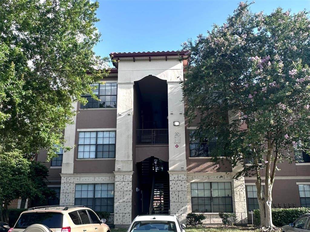 6137 Metrowest Boulevard - Photo 1