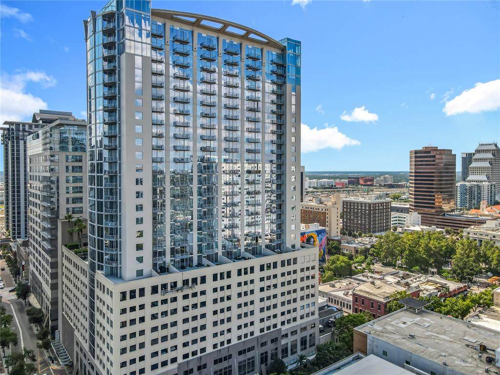 155 Court Avenue - Photo 1