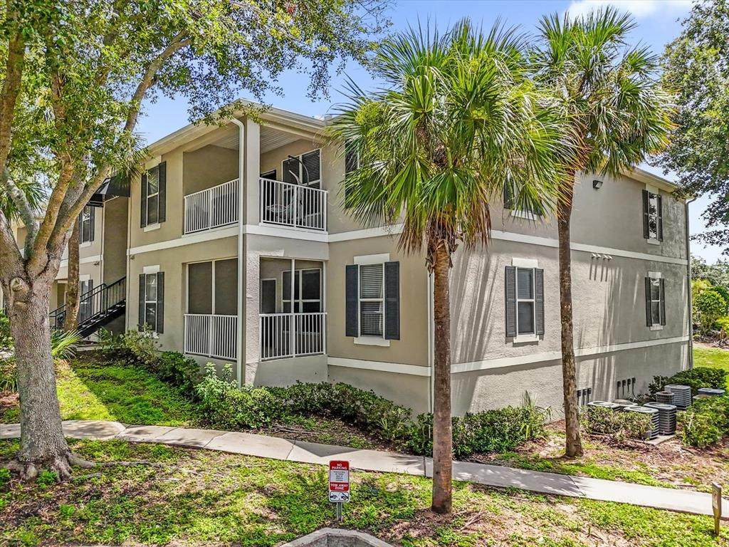 5011 Hemingway Circle - Photo 1