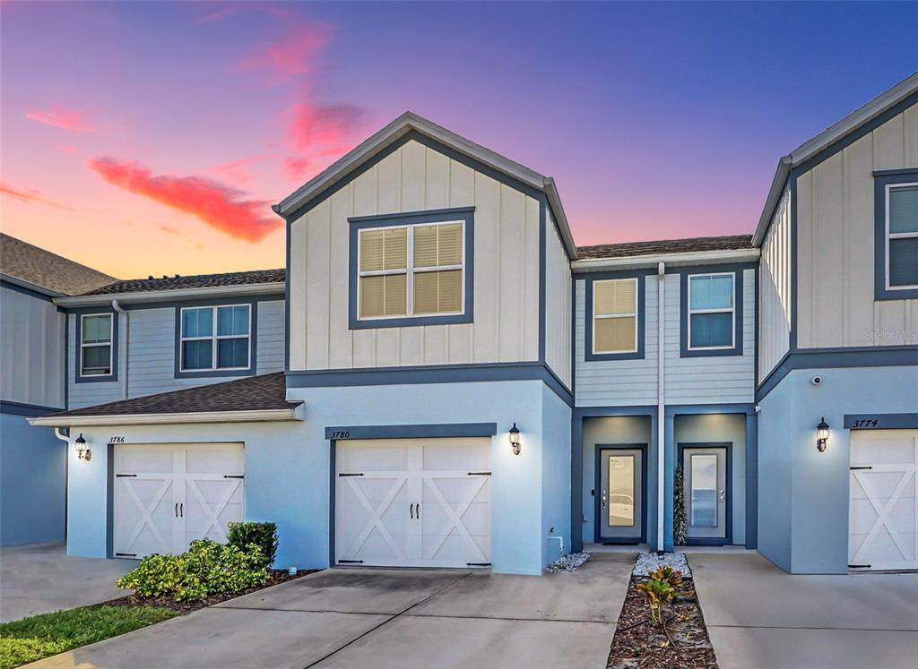 3780 Plainview Drive - Photo 1