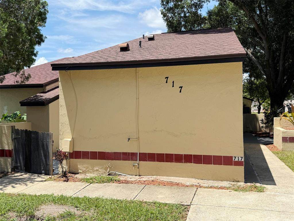 717 Golden Sunshine Circle - Photo 1