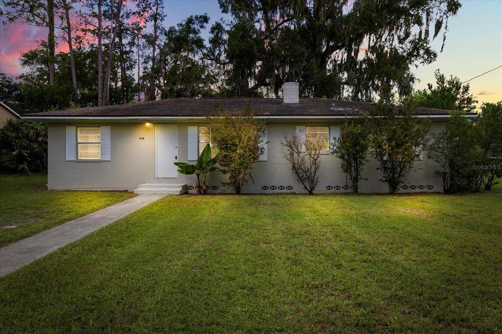 930 14TH Avenue - Photo 1