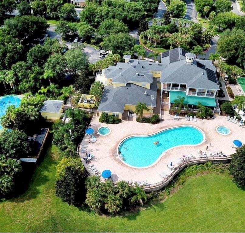 202 Watling Way - Photo 1