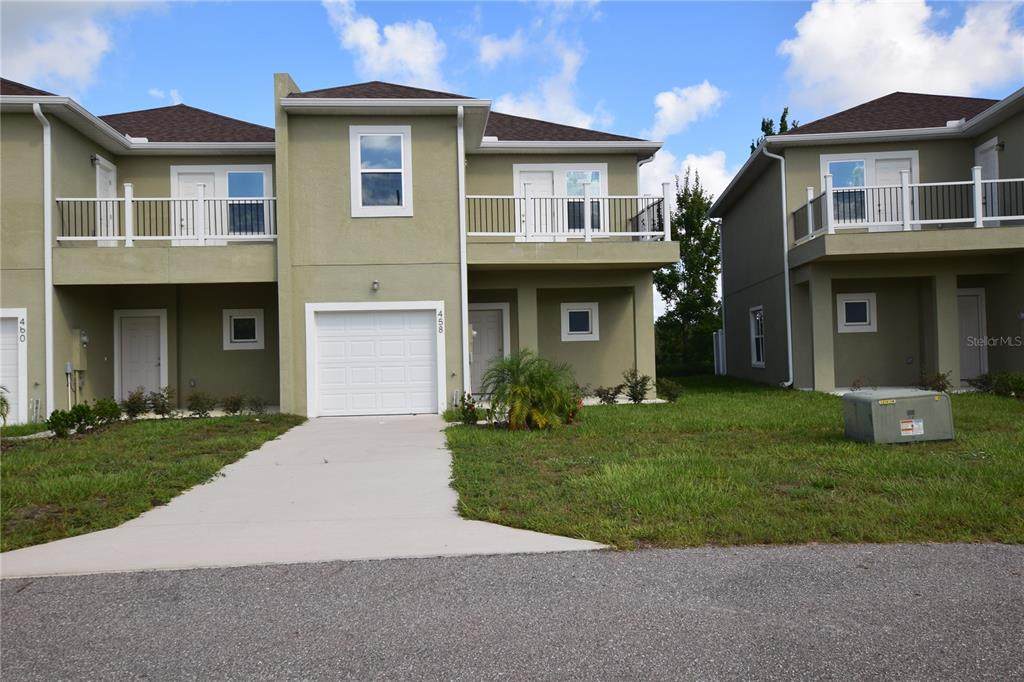 458 Lake Shore Parkway - Photo 1