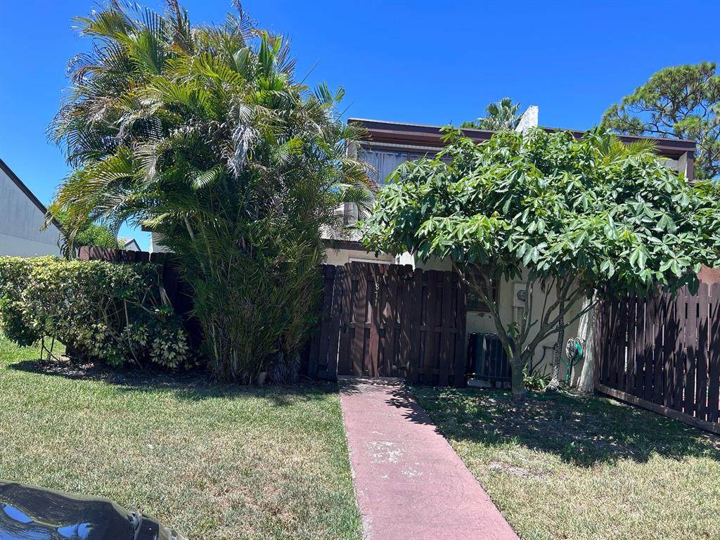 1871 Abbey Road 19A - Photo 1