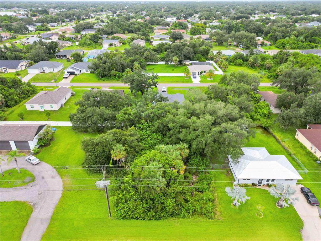 1050 Birchcrest Boulevard - Photo 1