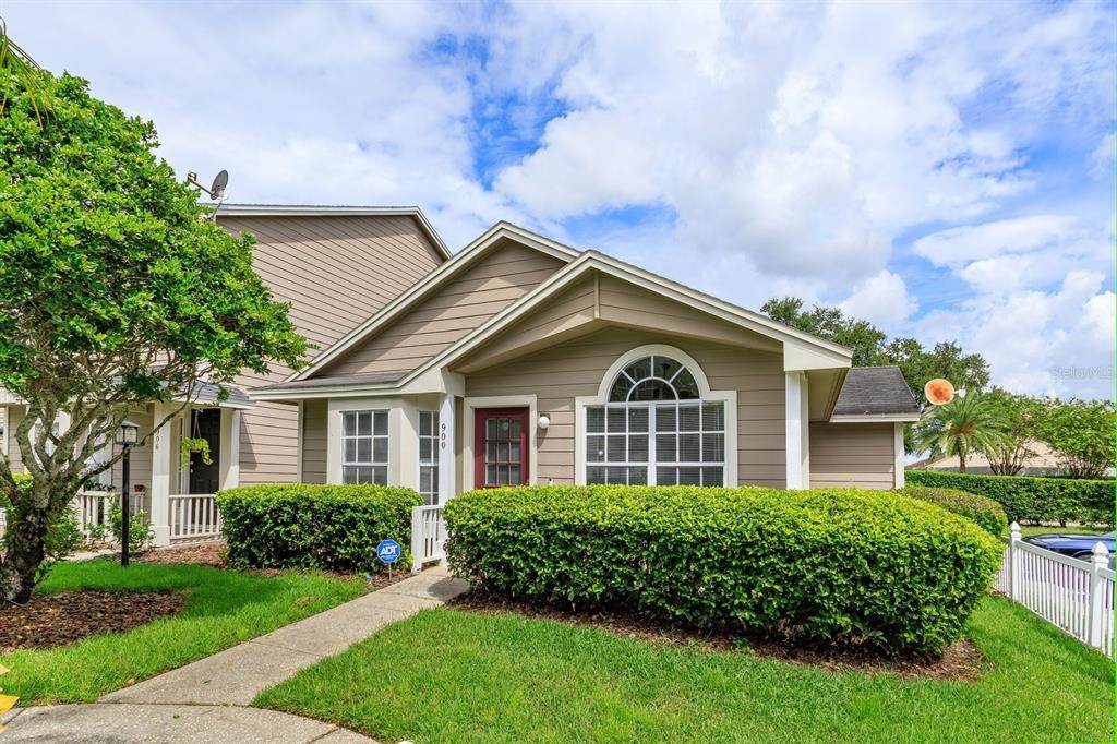 900 Sykes Ct - Photo 1