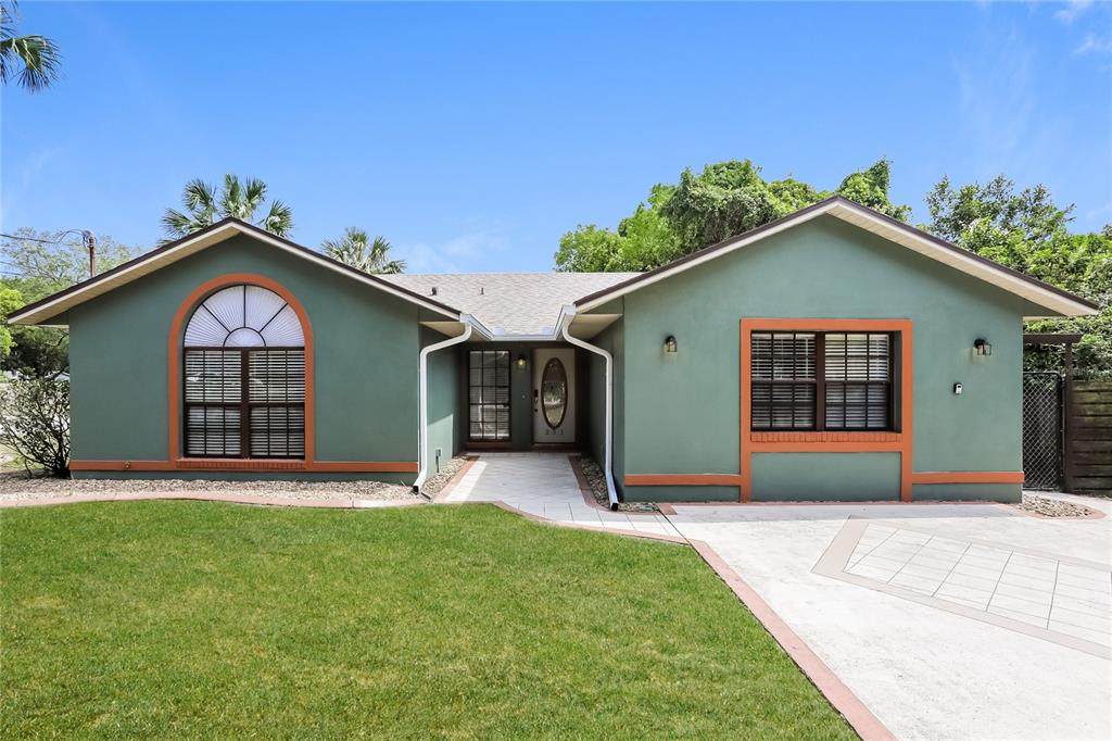 231 Lago Vista Street - Photo 1