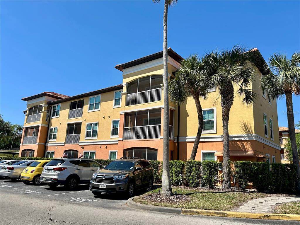 5483 Vineland Road - Photo 1