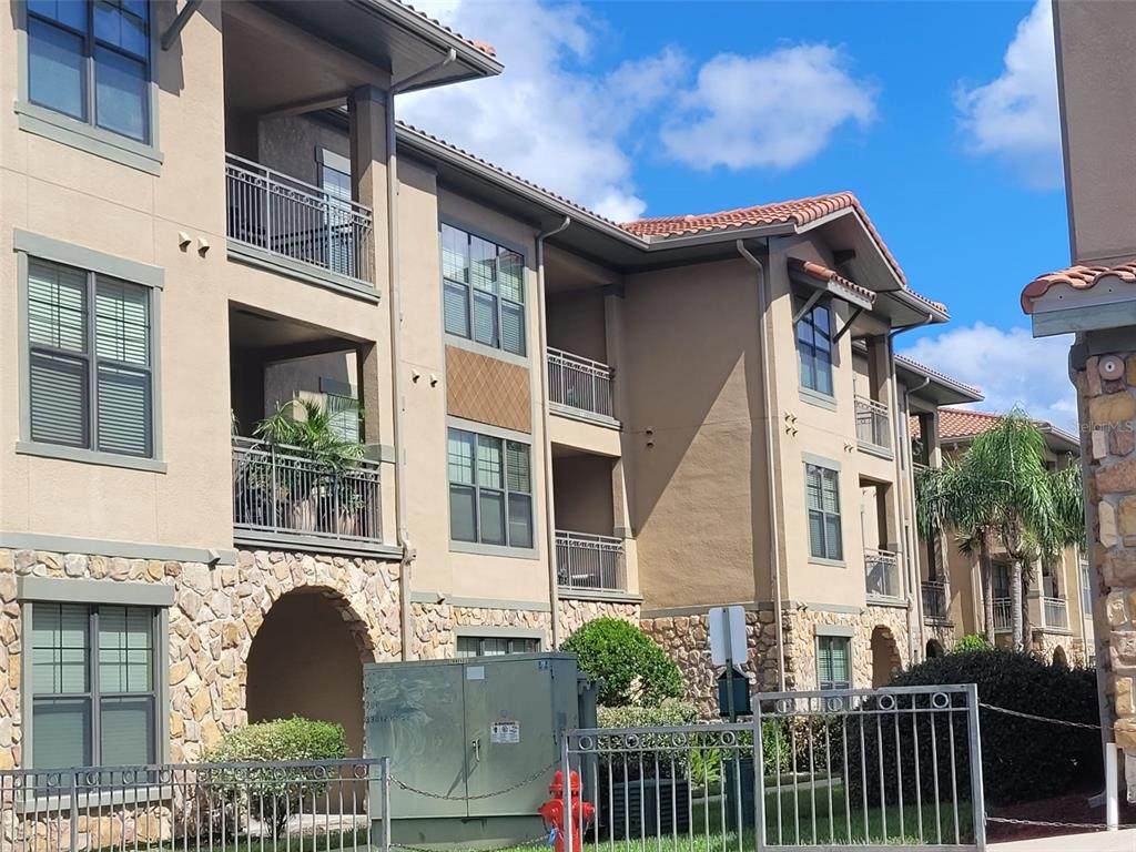 910 Charo Parkway - Photo 1