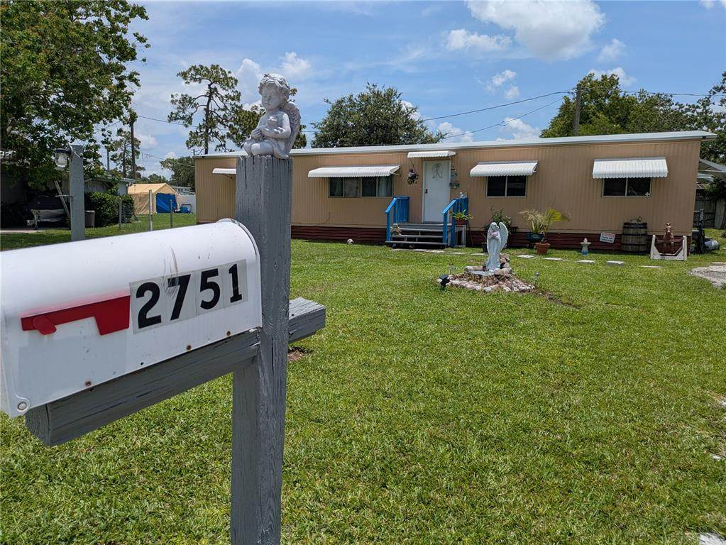 2751 Burrows Avenue - Photo 1