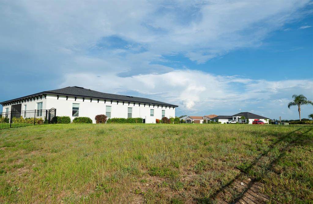 338 Spinnaker Court - Photo 1