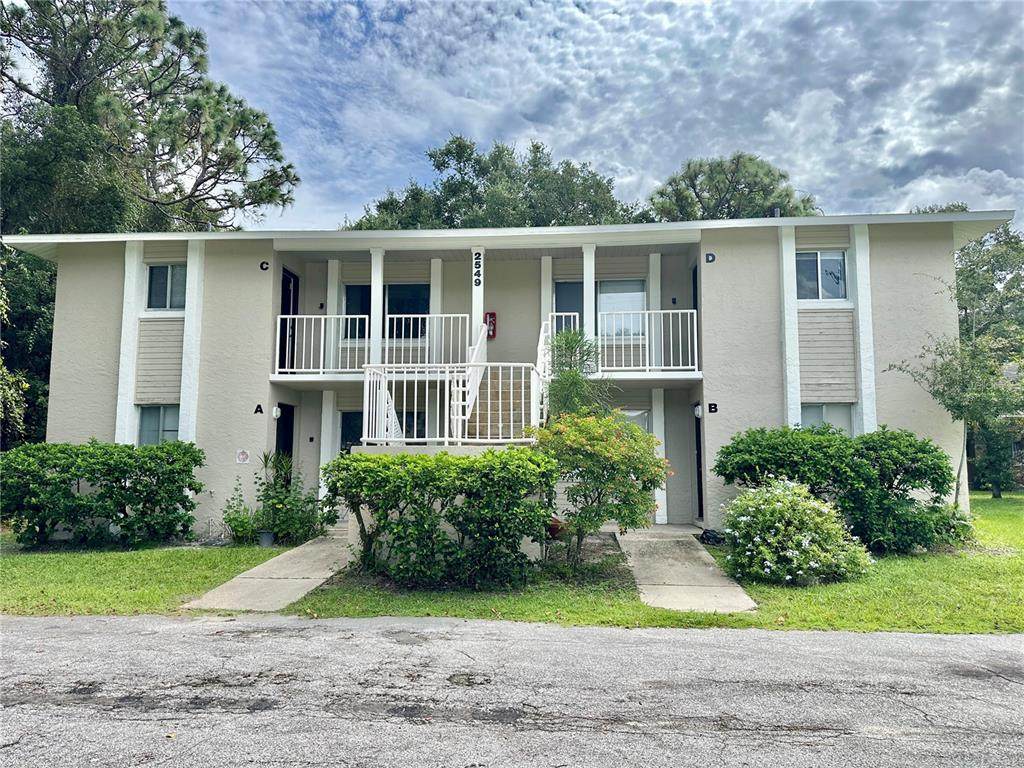 2549 Oak Avenue - Photo 1
