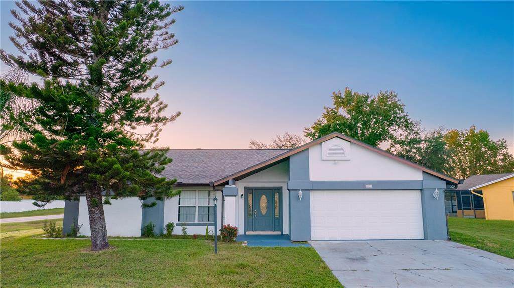702 Del Rio Way - Photo 1
