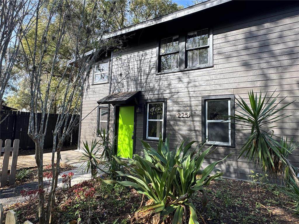 225 5TH Street - Photo 1