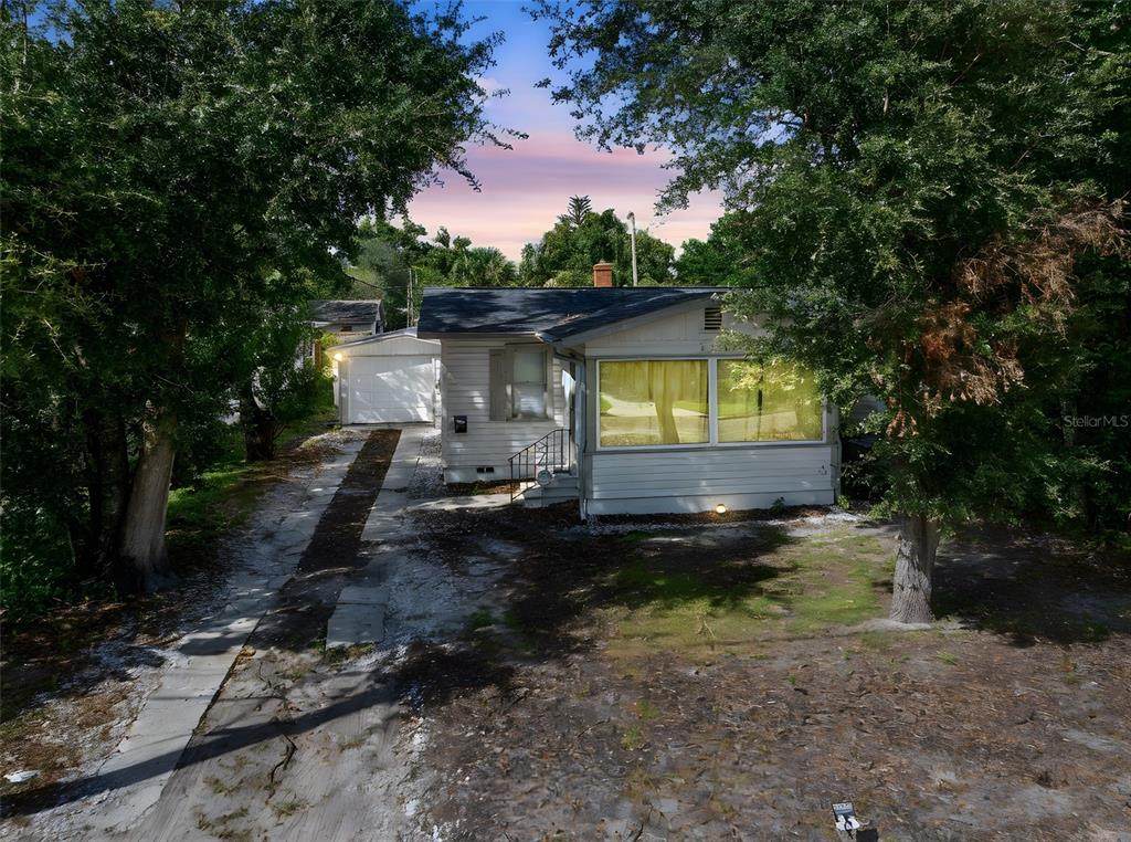 111 King Street - Photo 1