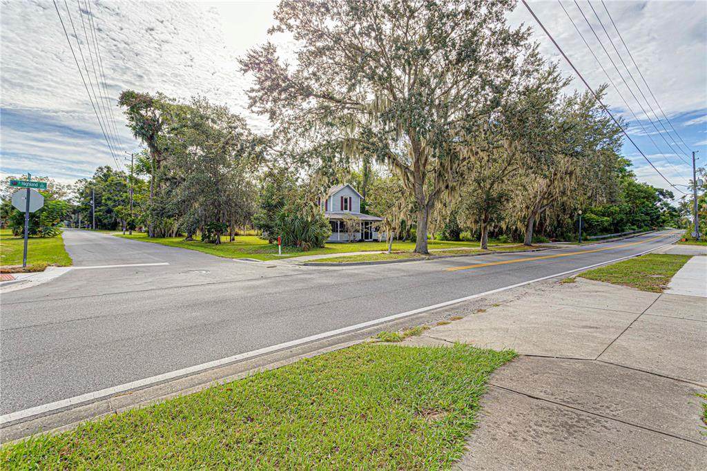 610 Highland Street - Photo 1