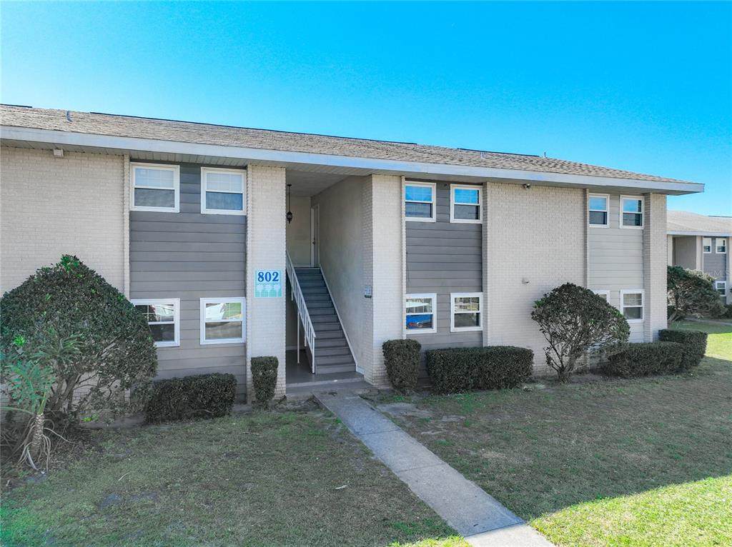 802 Sky Lake Circle - Photo 1