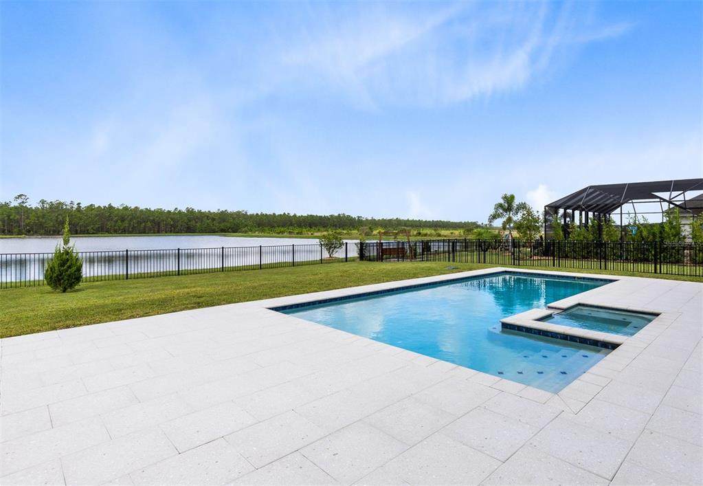 513 Mosaic Boulevard - Photo 1
