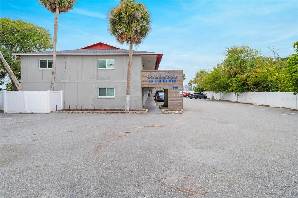900 Peninsula Drive - Photo 1