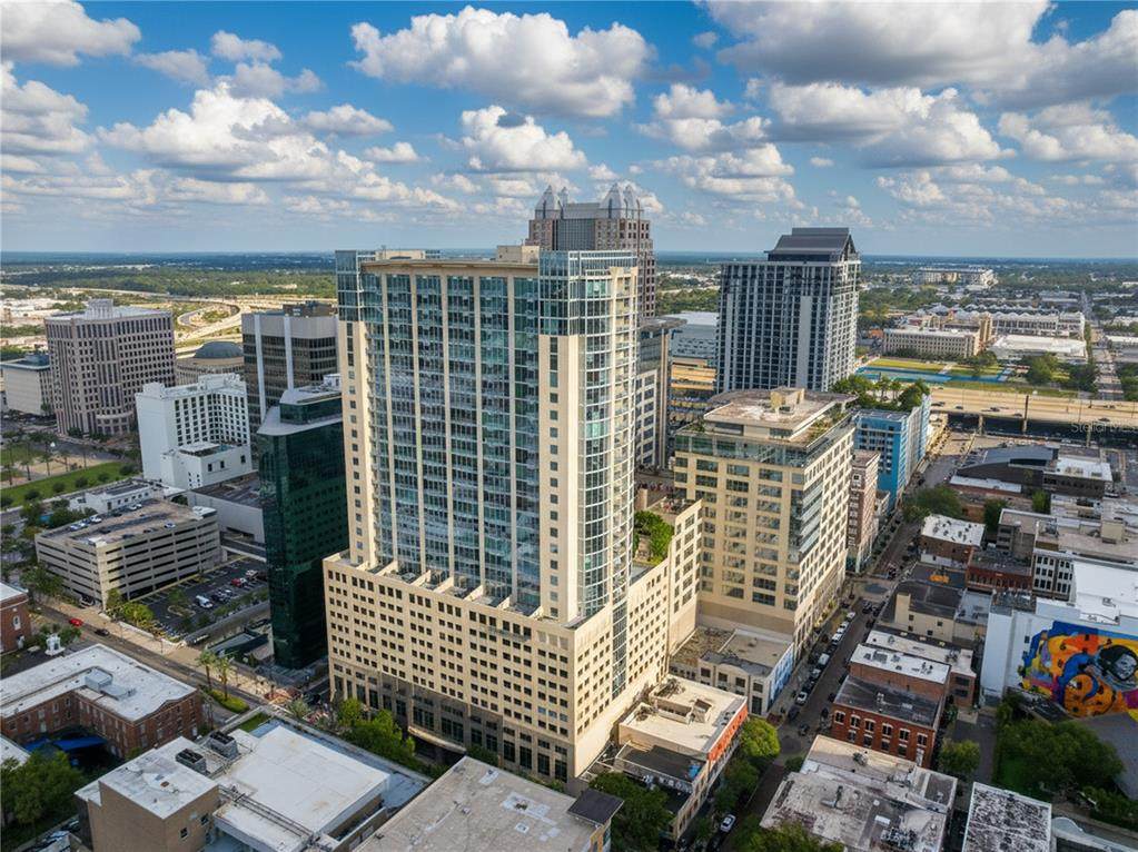 155 Court Avenue - Photo 1