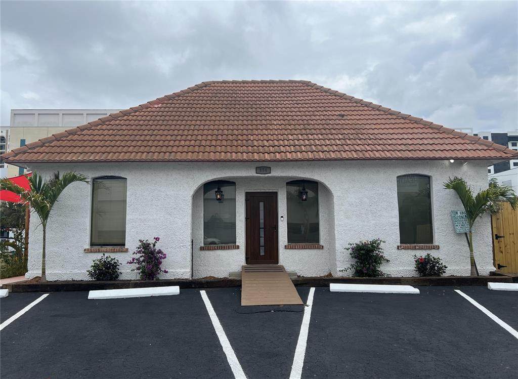 856 2ND Avenue - Photo 1