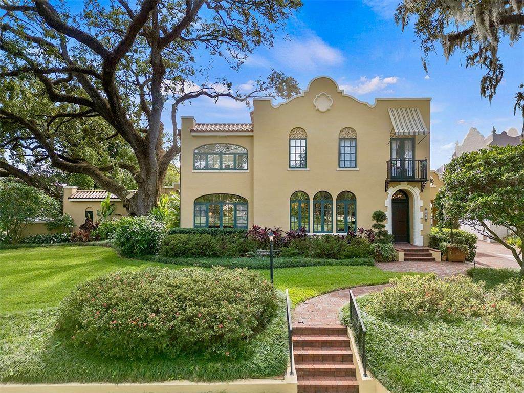 522 Cherokee Drive - Photo 1